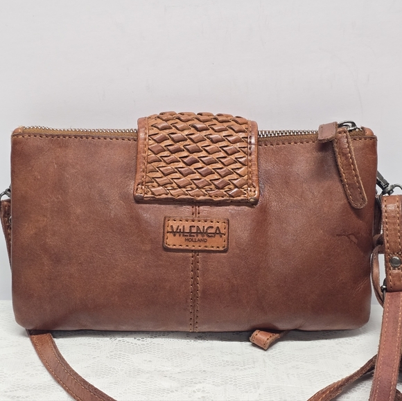 Vilenca Holland Genuine Cognac Brown Leather Crossbody Bay Purse Boho Chic - Picture 3 of 14